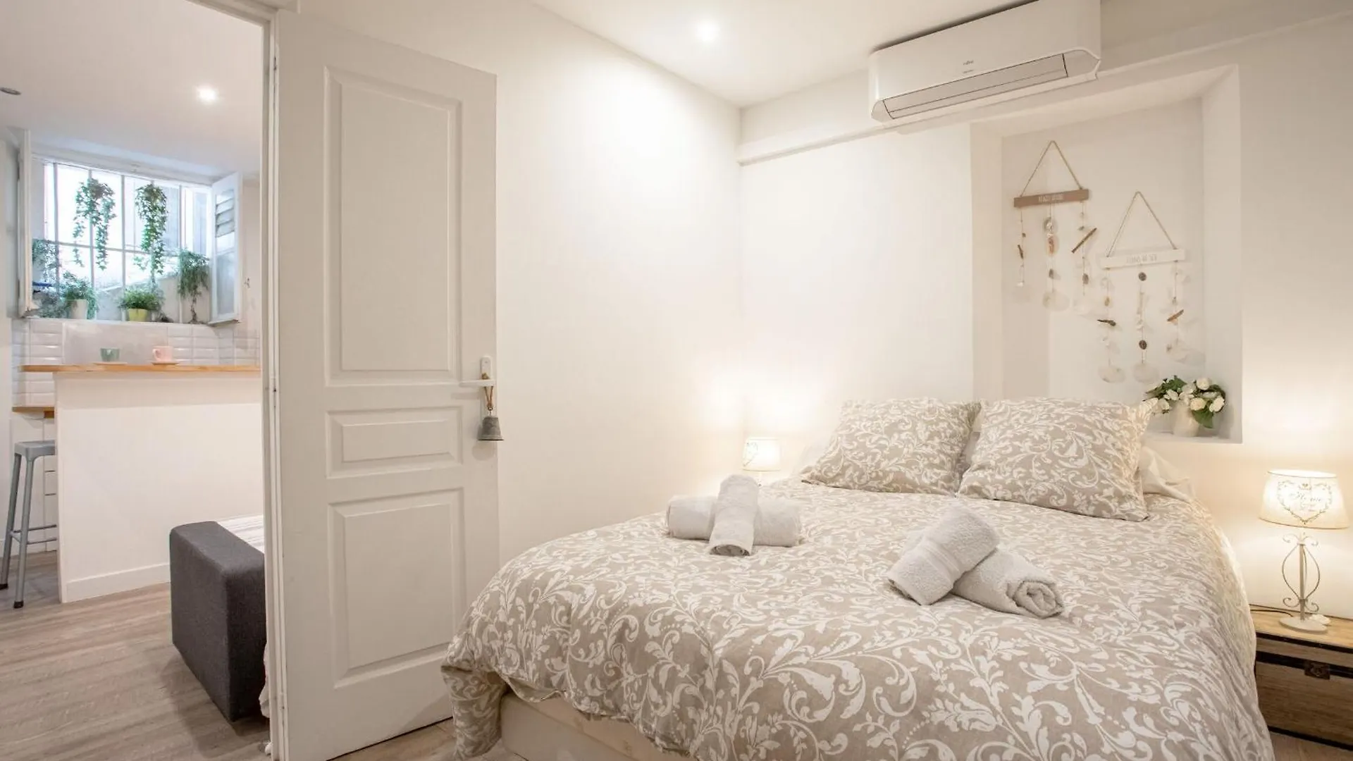 Apartment Sublime Appartement 5 Mins A Pied Du Palais Des Festivals By Halldis Cannes