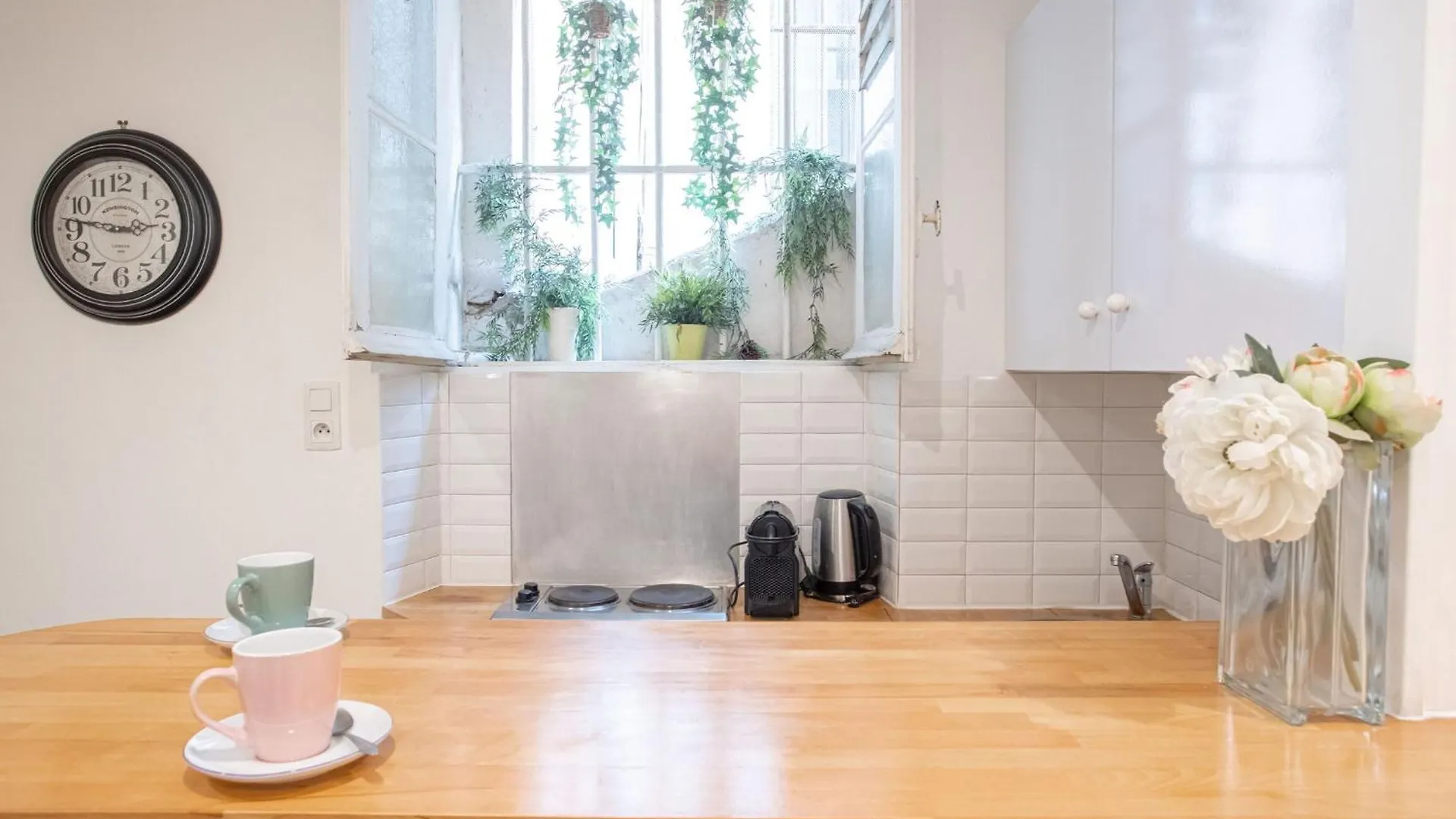 Sublime Appartement 5 Mins A Pied Du Palais Des Festivals By Halldis Cannes France